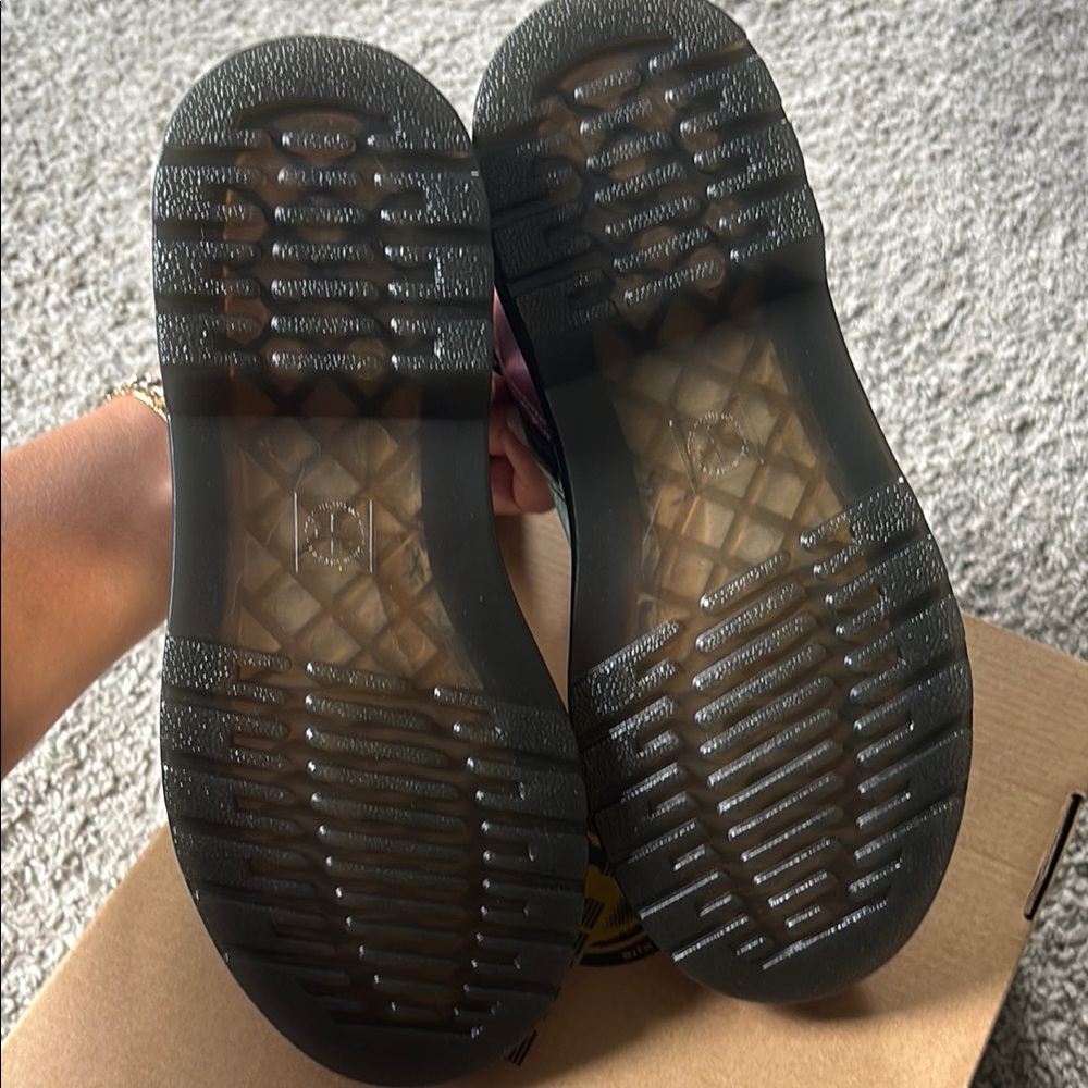 Dr. Martens Iridescent Boots (kids) - Picture 3 of 4